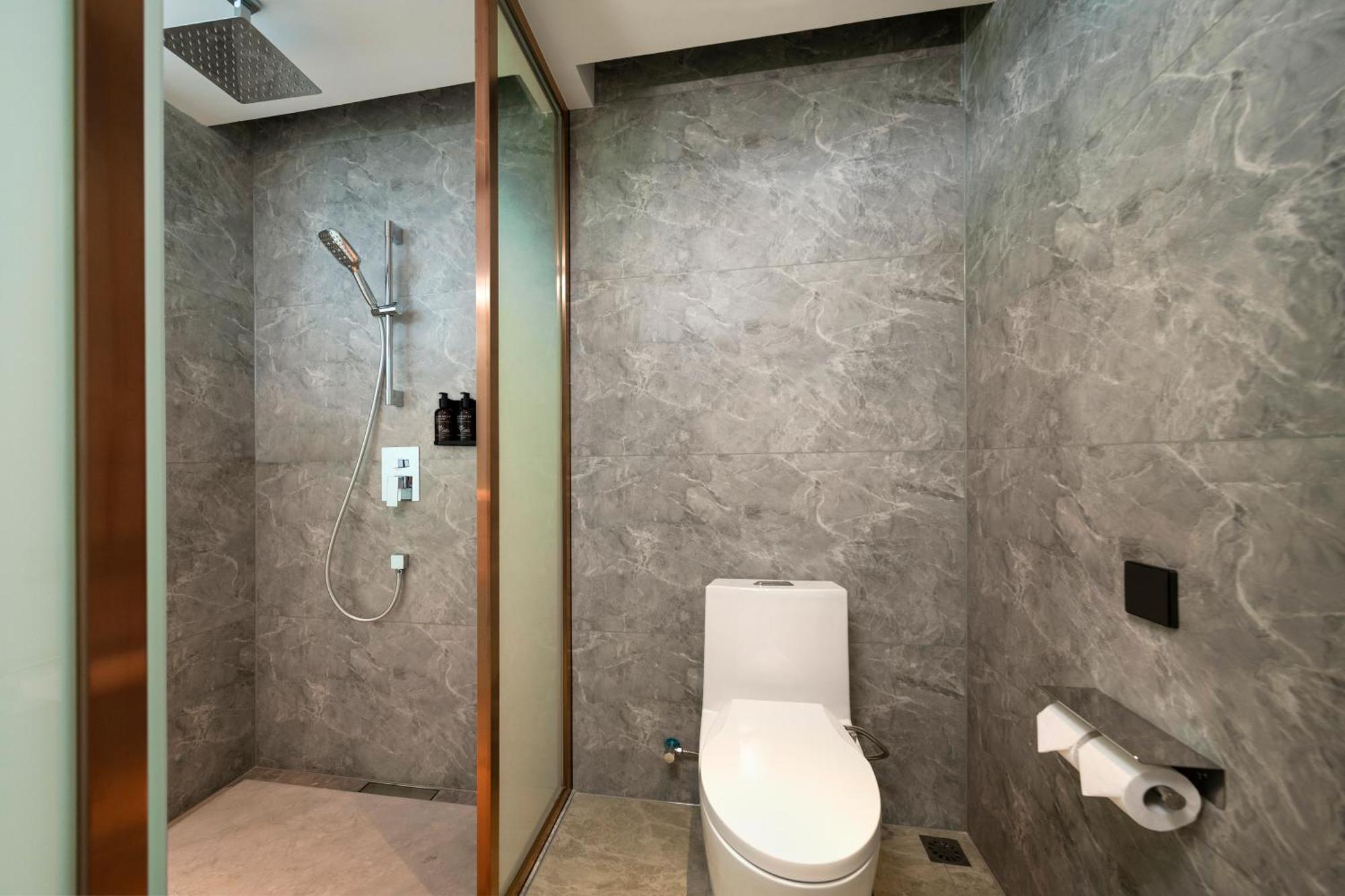 Model J Hotel Jakarta Soekarno - Hatta Airport Tangerang Eksteriør billede