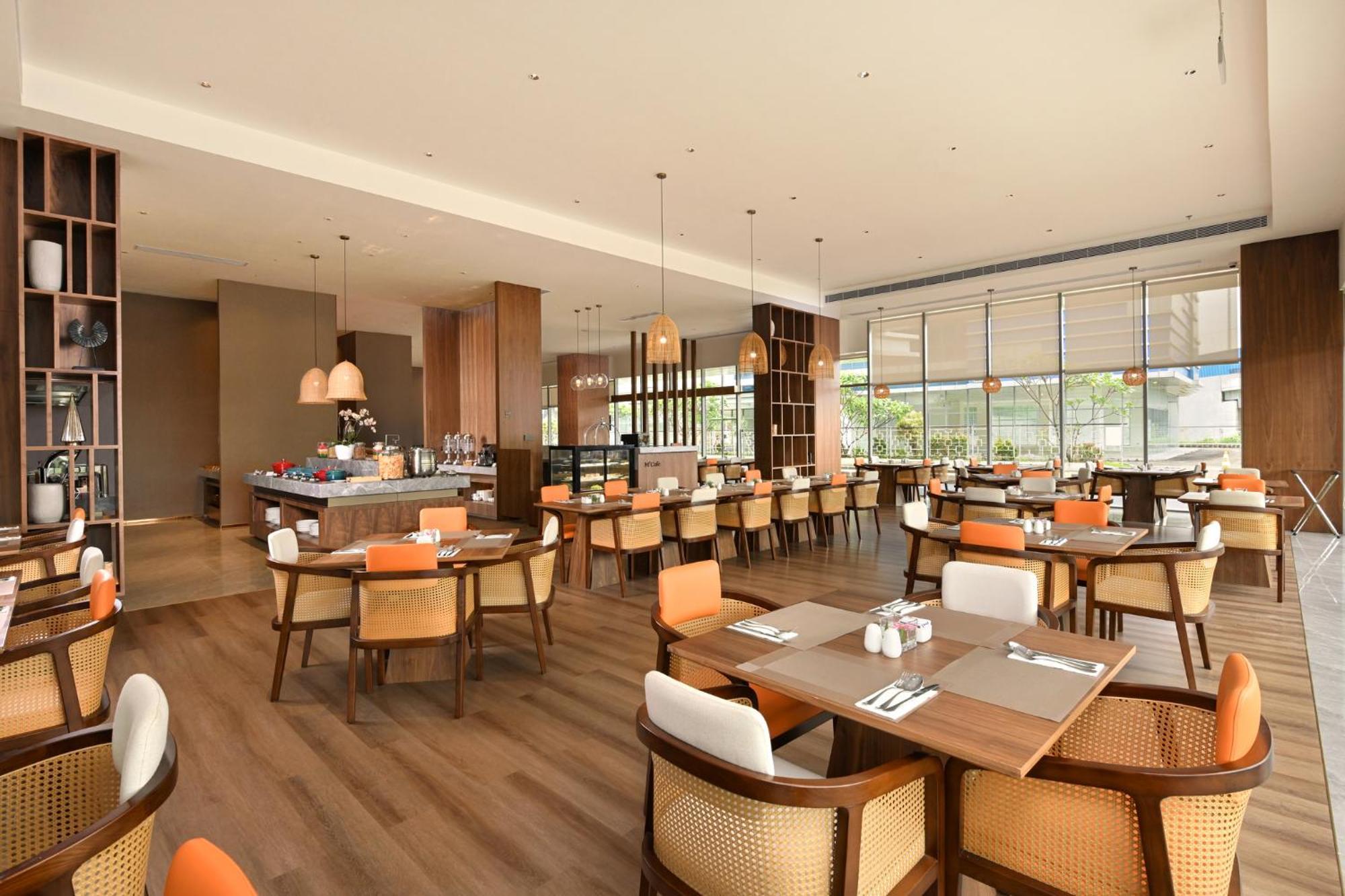 Model J Hotel Jakarta Soekarno - Hatta Airport Tangerang Eksteriør billede
