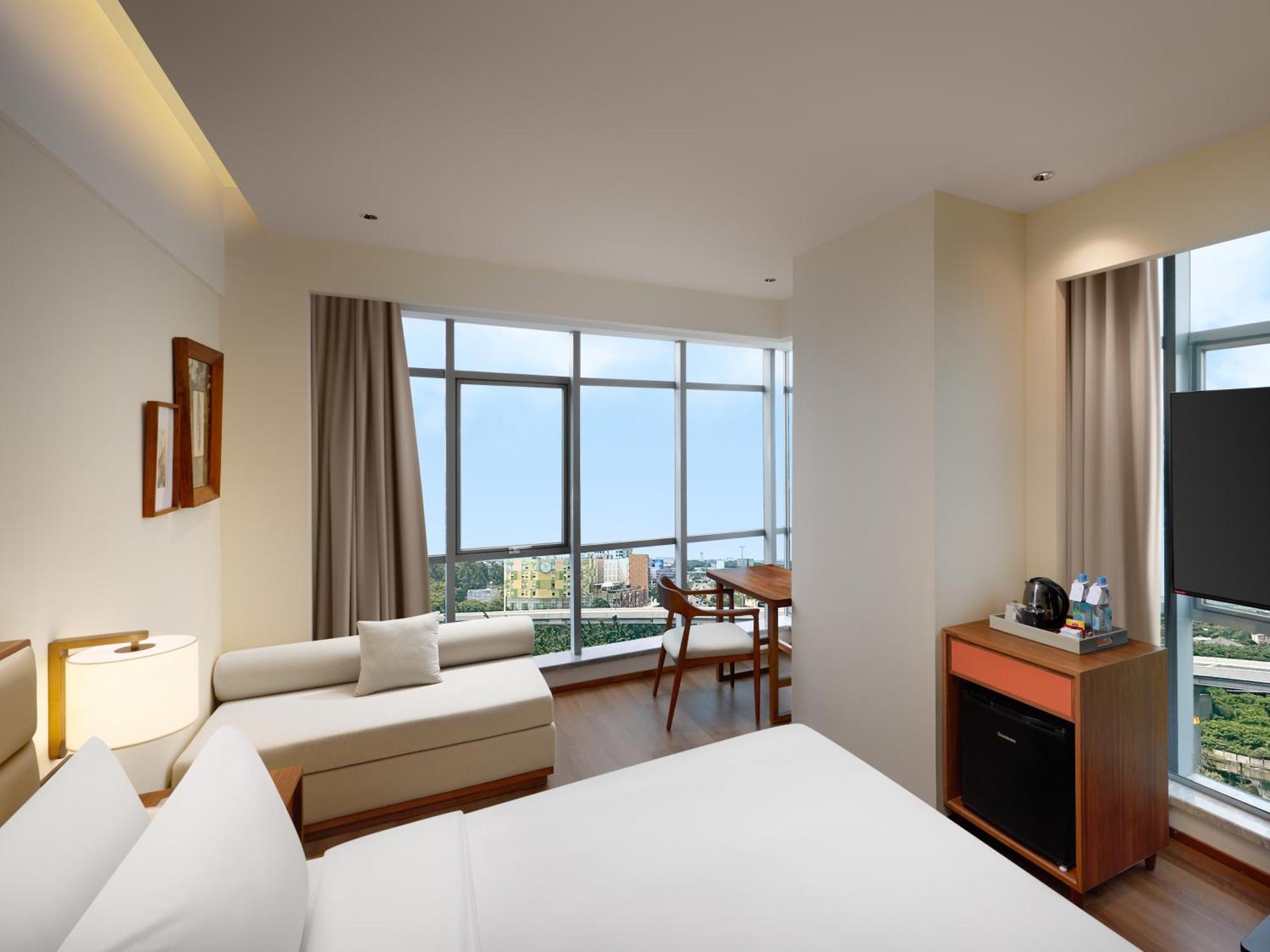 Model J Hotel Jakarta Soekarno - Hatta Airport Tangerang Eksteriør billede