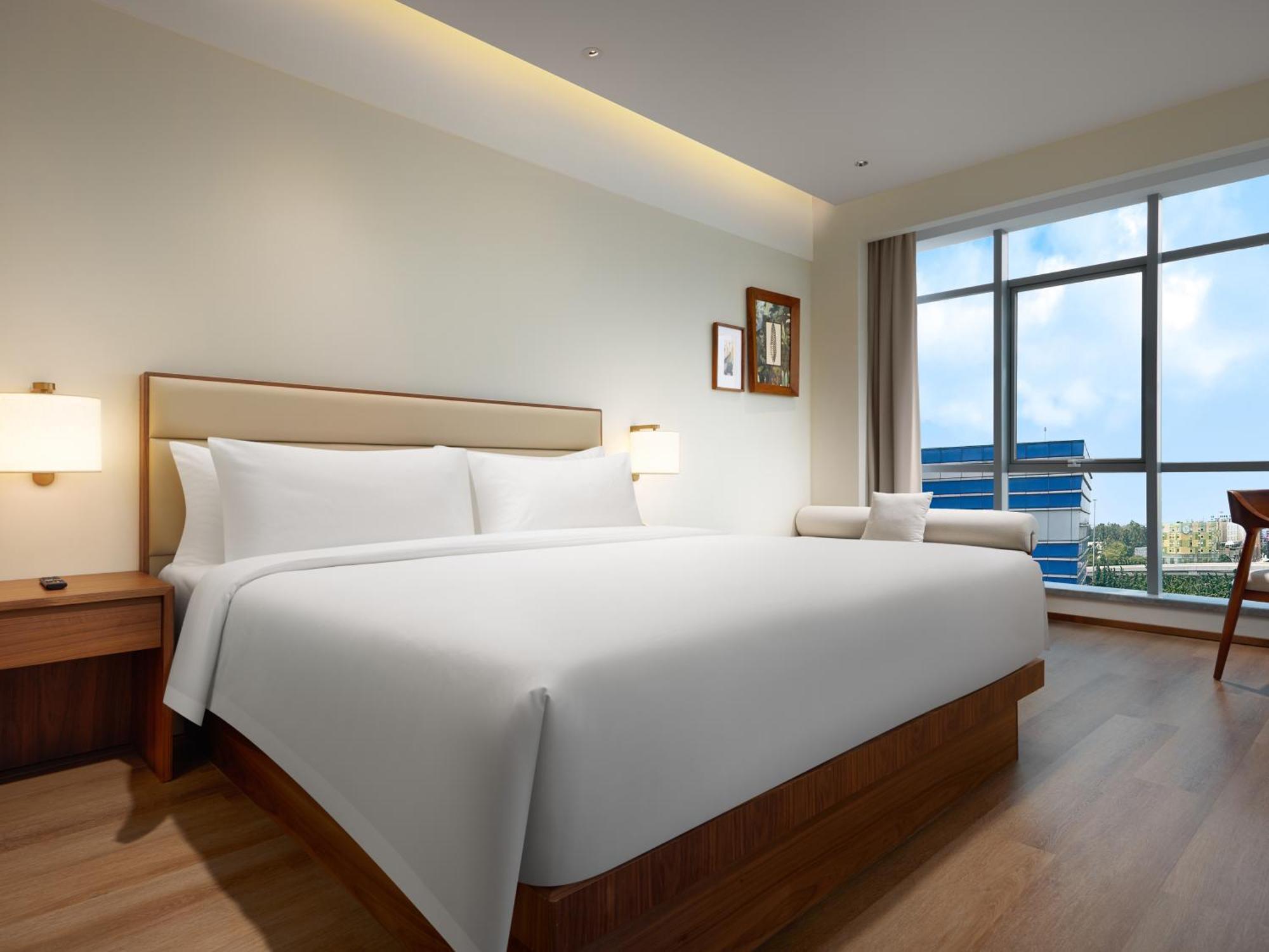 Model J Hotel Jakarta Soekarno - Hatta Airport Tangerang Eksteriør billede